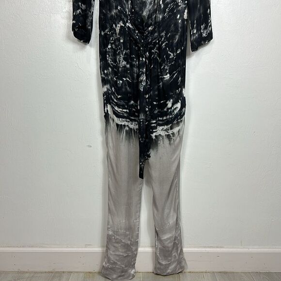 Young Fabulous & Broke Long Sleeve Collared Rayon Jumpsuit Size M - Picture 2 of 14